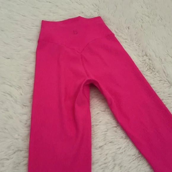 BuffBunny Ribbed Pink Leggings - Picture 10 of 12